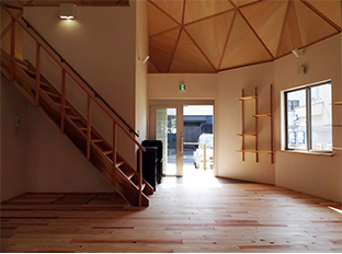 NPO法人ピア_ドームハウス内装