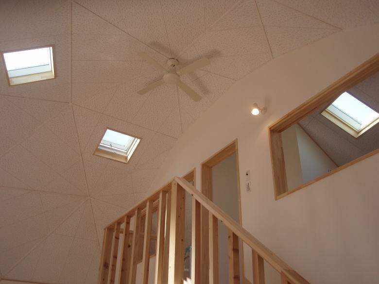 ドームハウス内装